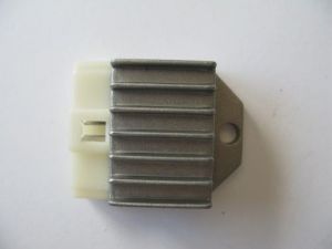 Spanningsregelaar/ Stroomverdeler Yamaha/Minarelli 50/80cc